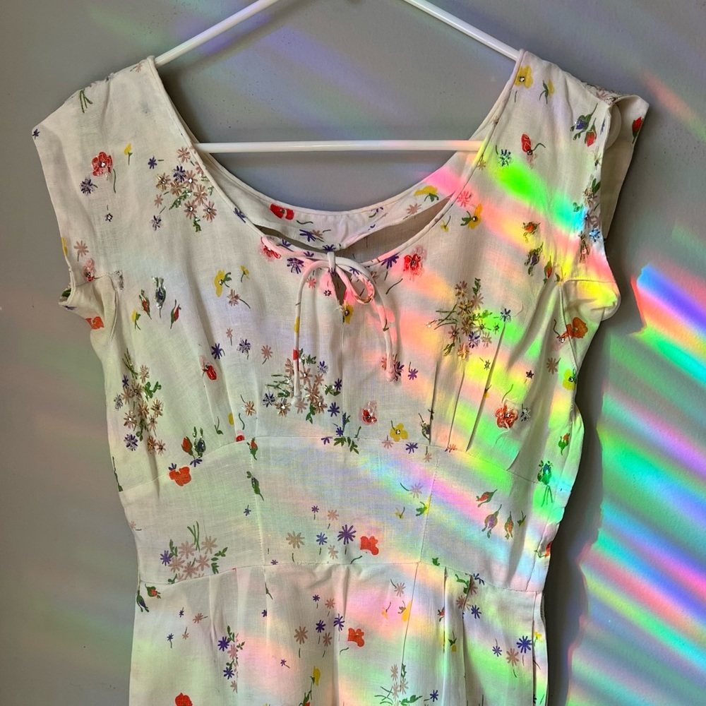 Vintage Beaded Linen Dress with Pockets!